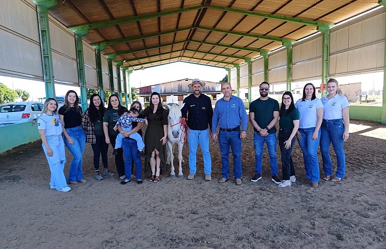 Município, Sindicato Rural e Senar: parceria em projeto de equoterapia atende 50 praticantes em Primavera