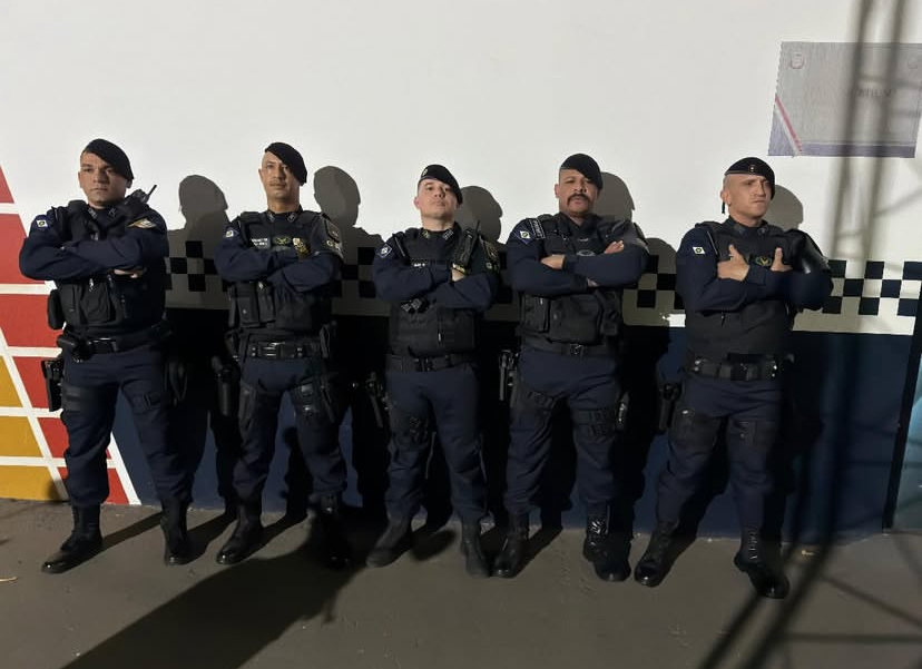 A Polícia Militar de Mato Grosso retomou o uso do uniforme “azulão” e os policiais de Primavera do Leste já utilizam a nova farda