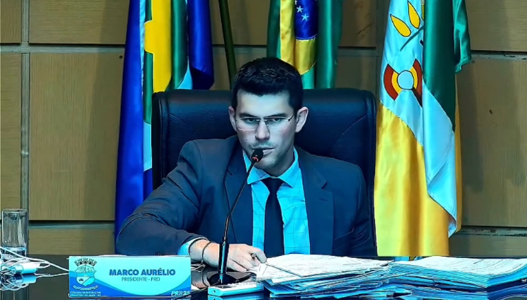 Presidente da Câmara de Primavera do Leste acende alerta sobre finanças da Prefeitura e cobra transparência