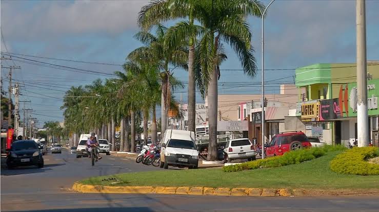 “Atenção, contribuinte! Receita vai cruzar dados de quem movimentar mais de R$ 5 mil por mês.”